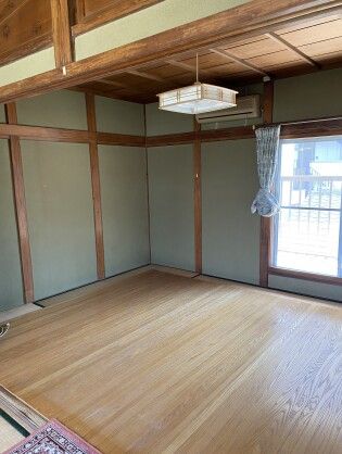 Traditional Wooden House for Sale with Rental Potential in Yao, Osaka - Thumbnail 3