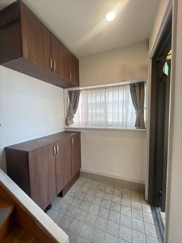 3LDK House for Sale in Nerima, Tokyo Near Fujimidai Station - Thumbnail 2