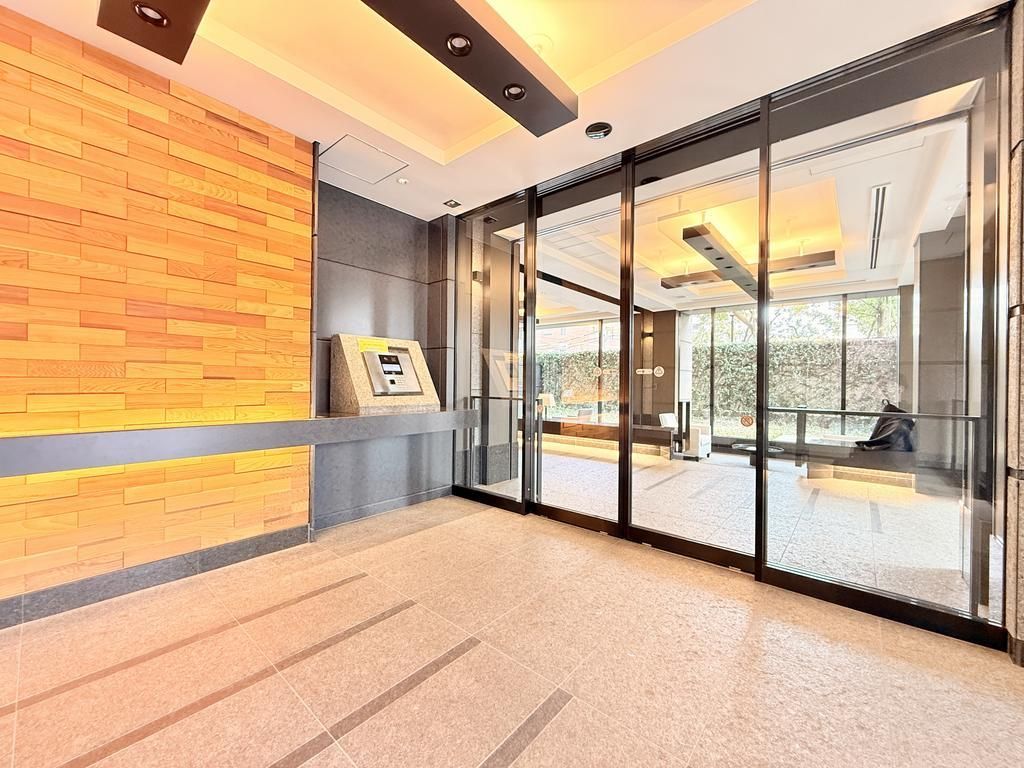 3LDK Apartment for Sale in Koto-ku, Tokyo - 88.09 sqm - Thumbnail 3