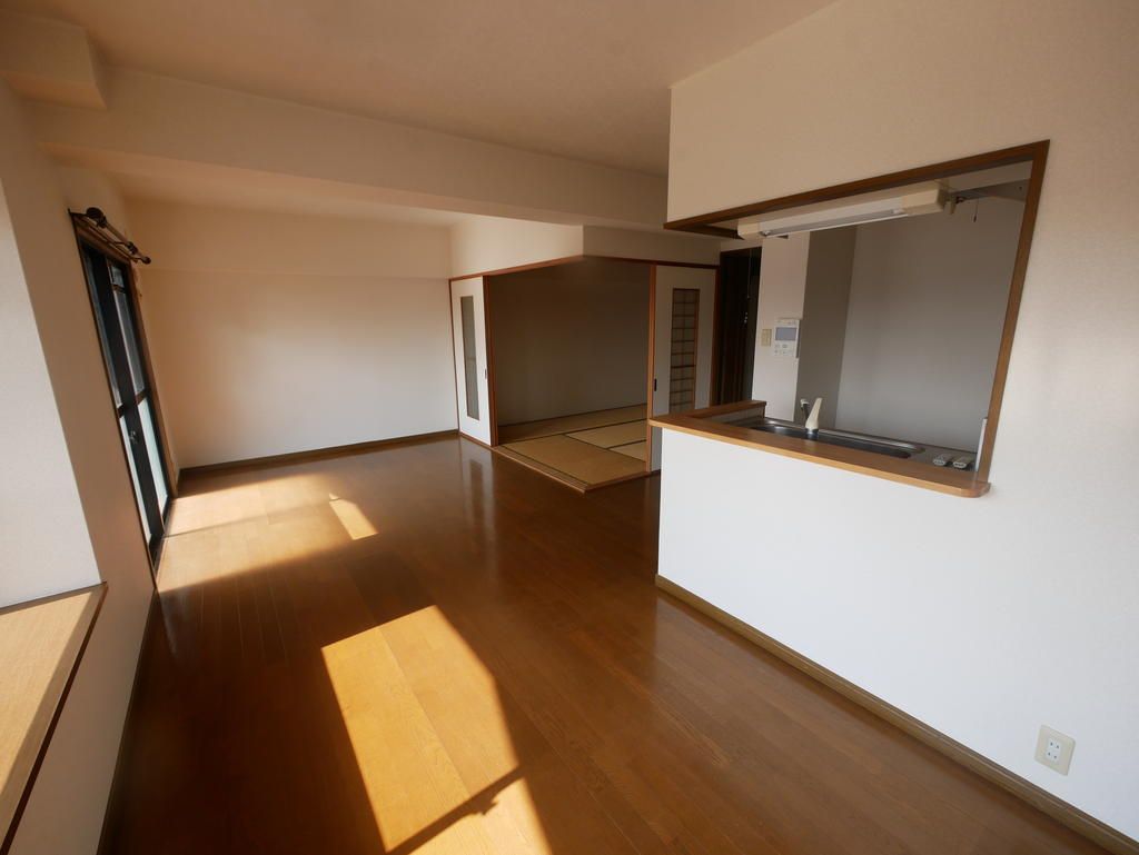 Sun Life Asaka 3LDK Apartment in Kitakyushu - 67.36 sqm - Thumbnail 4