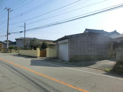 Spacious 8DK House Near Inakujira Bus Stop, Sado City — Image 1, Sado, Niigata