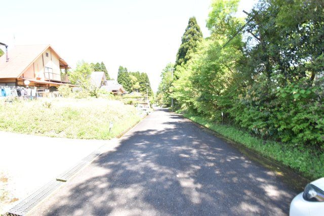 Vacant Land for Sale in Kirishima, Kagoshima - 381 sqm Plot - Thumbnail 2