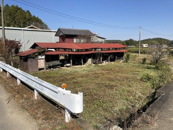 2-Storey 5DK House with Garden Space for Sale in Tomioka - Thumbnail 2
