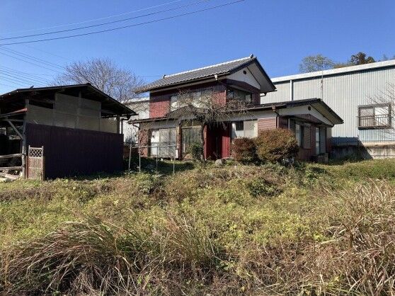 2-Storey 5DK House with Garden Space for Sale in Tomioka - Thumbnail 3