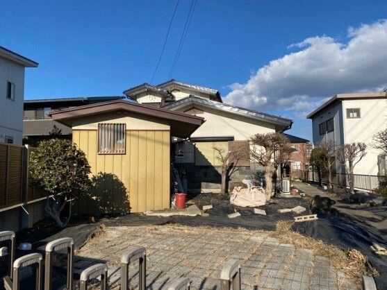 Spacious 6DK House with Large Garden for Sale in Okaya, Nagano - Thumbnail 2
