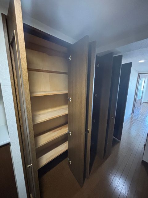 Grand Hills Fukutoku Ichibankan 2LDK Apartment in Sakado - Thumbnail 4