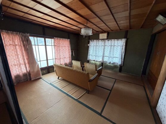 5DK House with Farmland for Sale in Mihara, Hiroshima - Thumbnail 4
