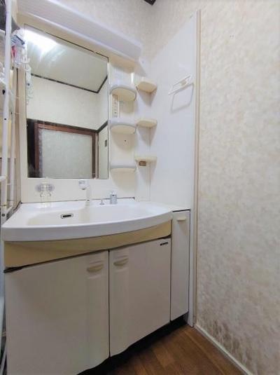 5LDK House in Narashino with Parking Space — Image 4, Narashino, Chiba