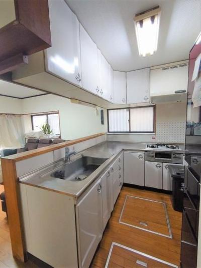 5LDK House in Narashino with Parking Space — Image 2, Narashino, Chiba