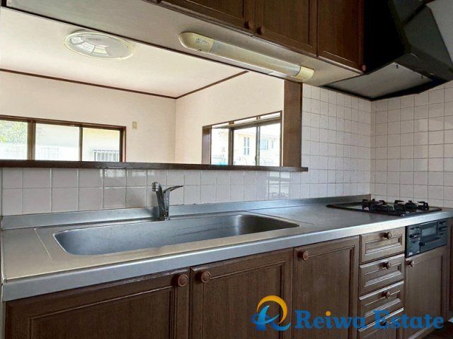 8LDK Two-Generation House in Chigasaki with Recent Renovation - Thumbnail 4