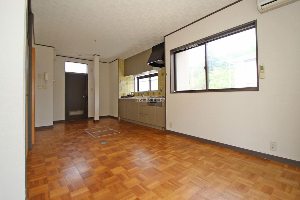 5LDK Corner House in Nabari's Yurigaoka | 550万円 - Thumbnail 2