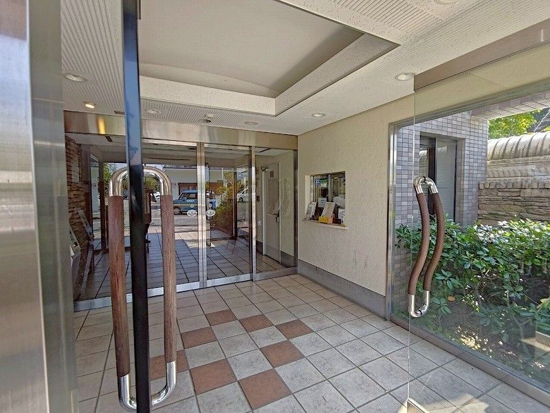 3LDK Apartment with Ocean Views in Kobe Nishi-ku | Top Floor - Thumbnail 2