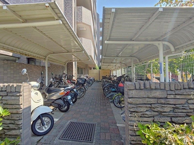 3LDK Apartment with Ocean Views in Kobe Nishi-ku | Top Floor - Thumbnail 4