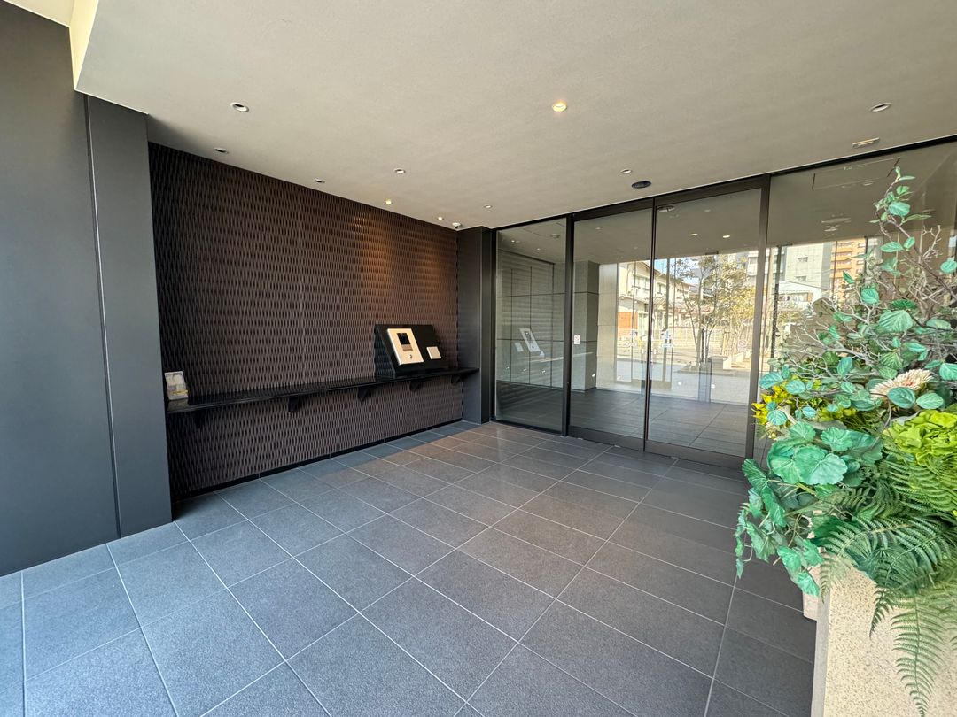3LDK Apartment for Sale near Fuseishi Station, Takamatsu - Thumbnail 2