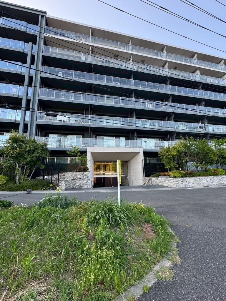 Coco Terrace Yokohama Totsuka Hilltop East 3SLDK Apartment - Thumbnail 2