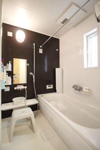 4LDK House for Sale in Hiratsuka, Kanagawa - 97.2m² - Thumbnail 2