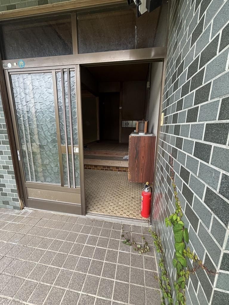 4LDK Traditional House in Tokushima's Katsura District - Thumbnail 2