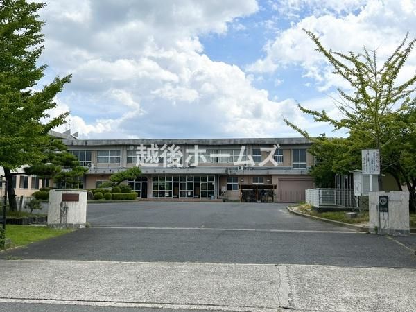 New 4LDK House for Sale in Gosen, Niigata | 74 Tsubo Land - Thumbnail 3