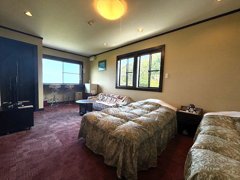 8DK House for Sale in Omuro Highland, Ito, Shizuoka - Thumbnail 4