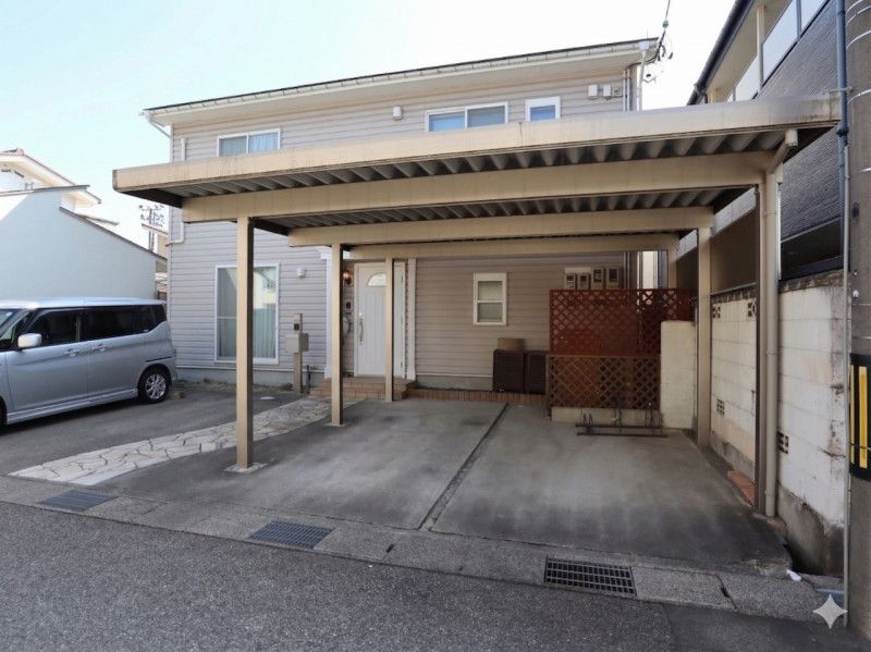 5LDK Detached House with Solar Power for Sale in Toyama City - Thumbnail 2