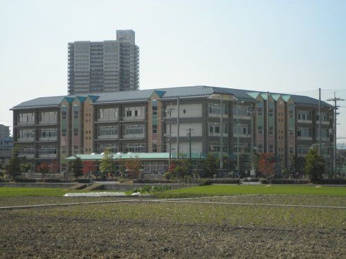 2SLDK Condo in Ritto City, Shiga - Pet-Friendly with Balcony - Thumbnail 3