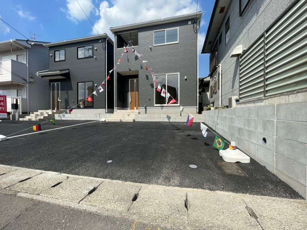 New 3LDK House in Kagoshima City with Seismic Dampers - Thumbnail 2