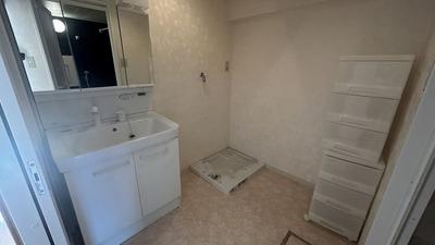 4LDK Apartment in Takaida City, Nara Prefecture — Image 3, Yamatotakada, Nara