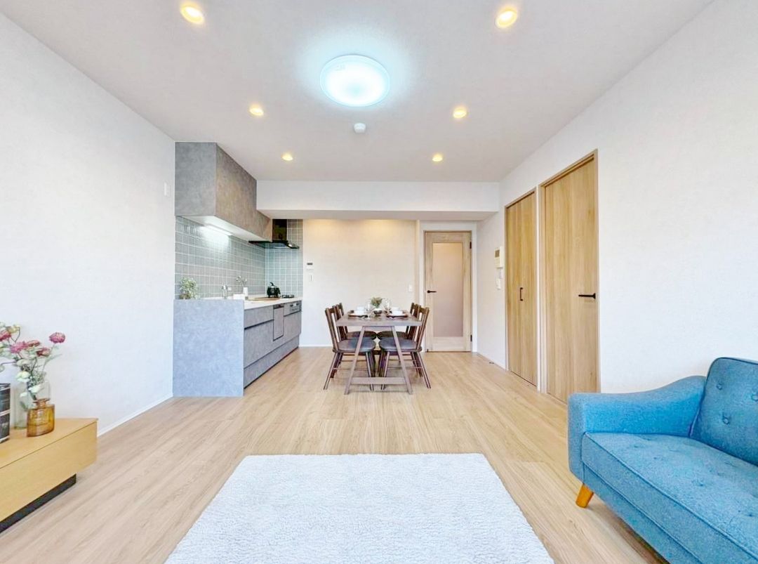 Urayasu Marina East 21 2SLDK Apartment for Sale - 69.5 sqm - Thumbnail 3