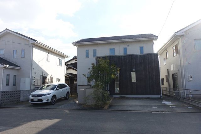 4LDK Detached House for Sale in Saijo, Ehime - Thumbnail 2