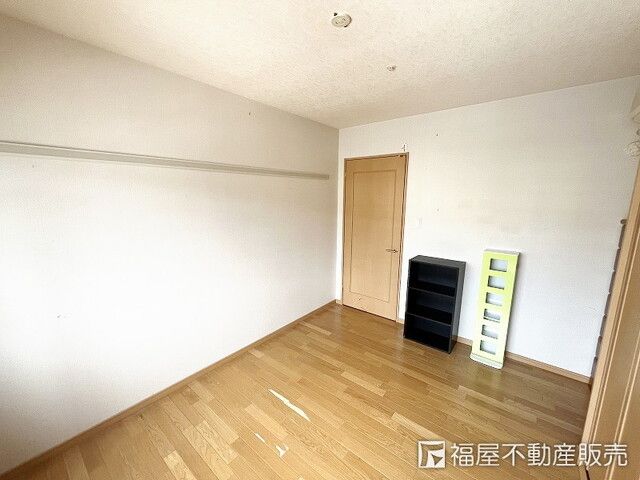 4LDK Apartment in Katano City - Spacious Family Living - Thumbnail 4