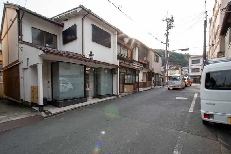 Unrenovated Kyoto Machiya for Sale in Higashiyama near Heian Shrine - Thumbnail 3