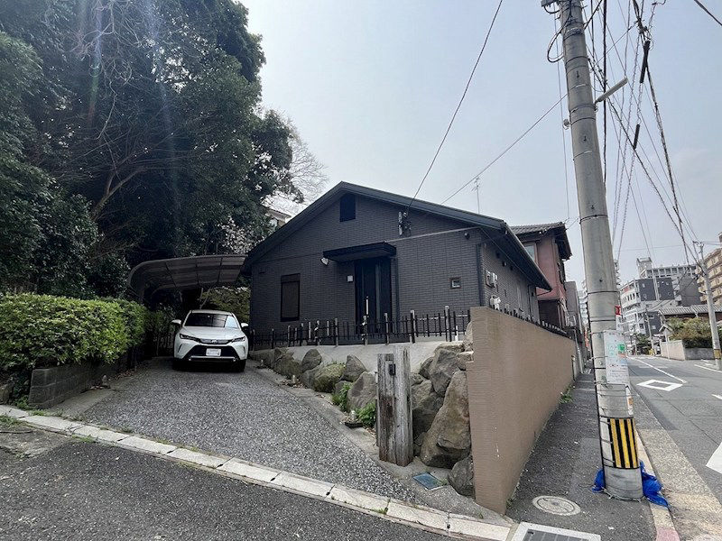 2LDK Single-Story House near Minami-Kokura Station - Thumbnail 2