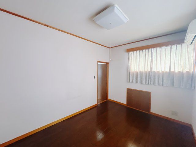Spacious 4LDK House in Takasaki with Renovation Pack - Thumbnail 3