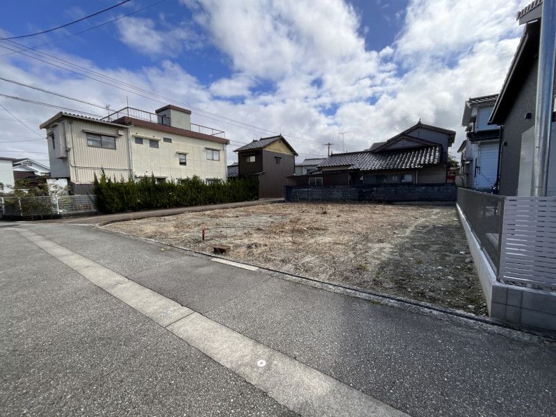 Land for Sale in Sakae Shinmachi, Toyama City - 203.69 sqm Corner Lot - Thumbnail 4