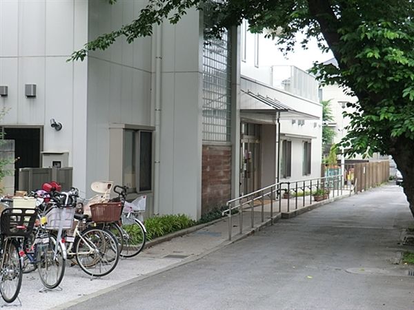 Land for Sale in Soshigaya, Setagaya, Tokyo - No Building Conditions - Thumbnail 3