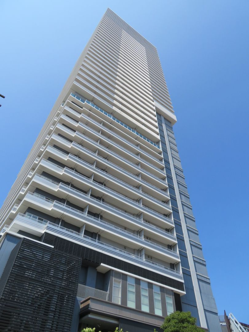 Gran Cross Tower Hiroshima 29F 3LDK Apartment for Sale - Thumbnail 2