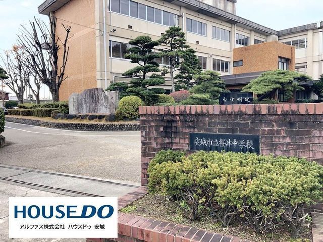 3LDK Detached House with Rooftop Balcony near Sakurai Station - Thumbnail 3