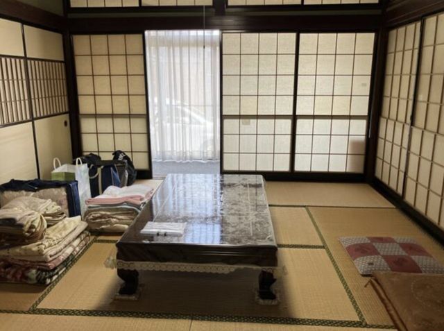Spacious 9DK House for Sale in Takaoka, Toyama - Image 1