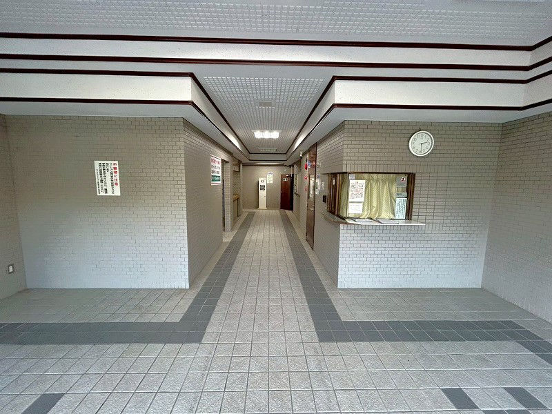 3LDK Apartment in Kobe with Balcony & Renovation - Thumbnail 3