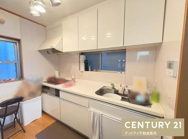 5LDK House Near Tokuan Station | Tsurumi-ku, Osaka - Thumbnail 2