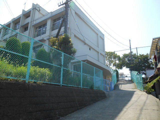 3LDK House in Habikino with Loft Space Near Shitennō-ji - Thumbnail 3