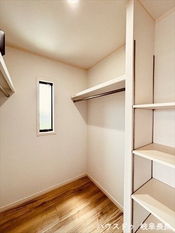 Modern 4-Bedroom House in Gifu City with 168sqm Land - Thumbnail 4