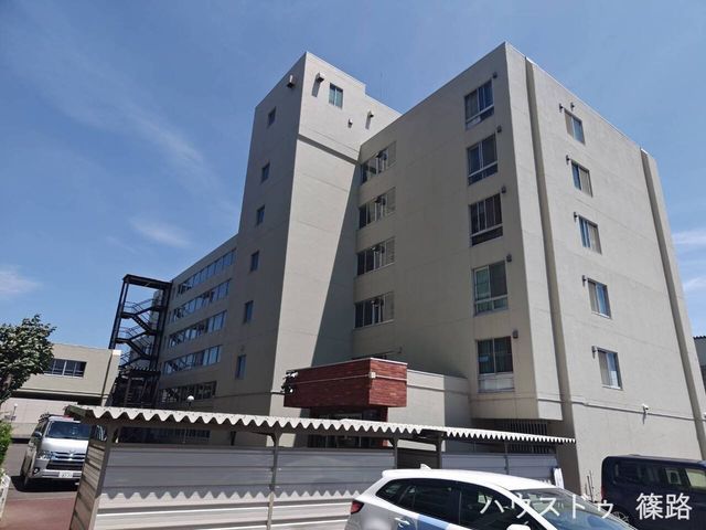 Kotoni Grand Corps B 4F 3LDK Apartment in Sapporo - Thumbnail 2