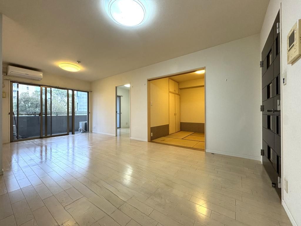 4LDK SRC Condo for Sale in Nagasaki near University Hospital - Thumbnail 2