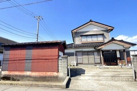 1977 6DK Wooden House for Sale in Takaoka, Toyama - Thumbnail 2