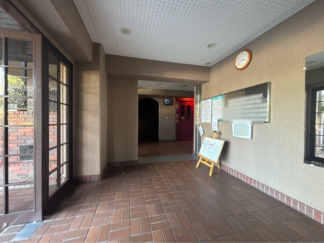 4LDK Condo in Nishinomiya Near Koshien Stadium - Thumbnail 3