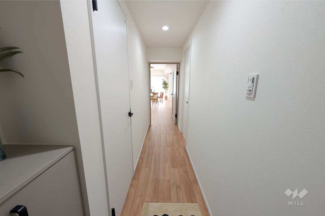 Plaza Mikage 3LDK Apartment for Sale in Kobe - Thumbnail 4