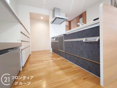 4LDK House in Itami with Underfloor Heating | 2019 Build — Image 3, Itami, Hyogo