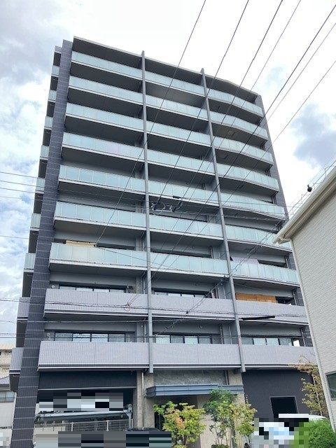 Lar Stage Ehime Uni Front 3LDK Apartment for Sale in Matsuyama - Thumbnail 2