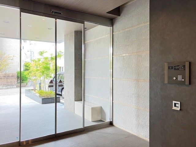 Lar Stage Ehime Uni Front 3LDK Apartment for Sale in Matsuyama - Thumbnail 4